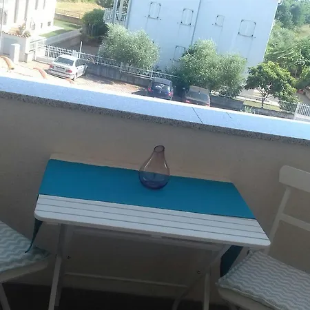 Apartment Mediterranes Mit 60m2 Pool, Bbq-bereich, Liegen, Waschmaschine Porec