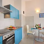 Mediterranes Mit 60m2 Pool, Bbq-bereich, Liegen, Waschmaschine פורץ