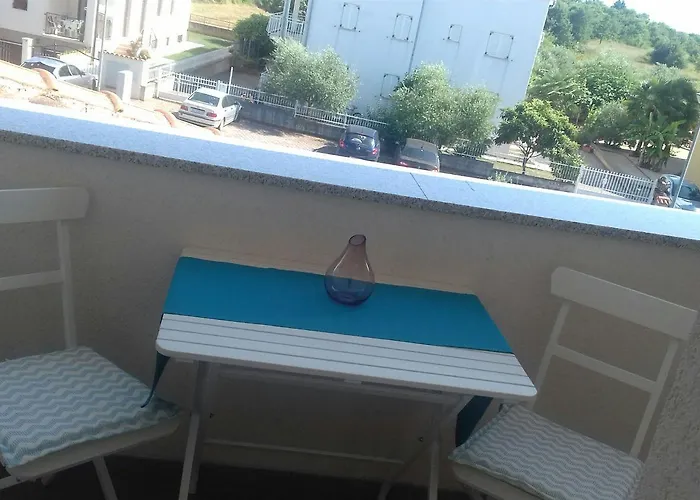 Apartman Mediterranes Mit 60m2 Pool, Bbq-bereich, Liegen, Waschmaschine Poreč